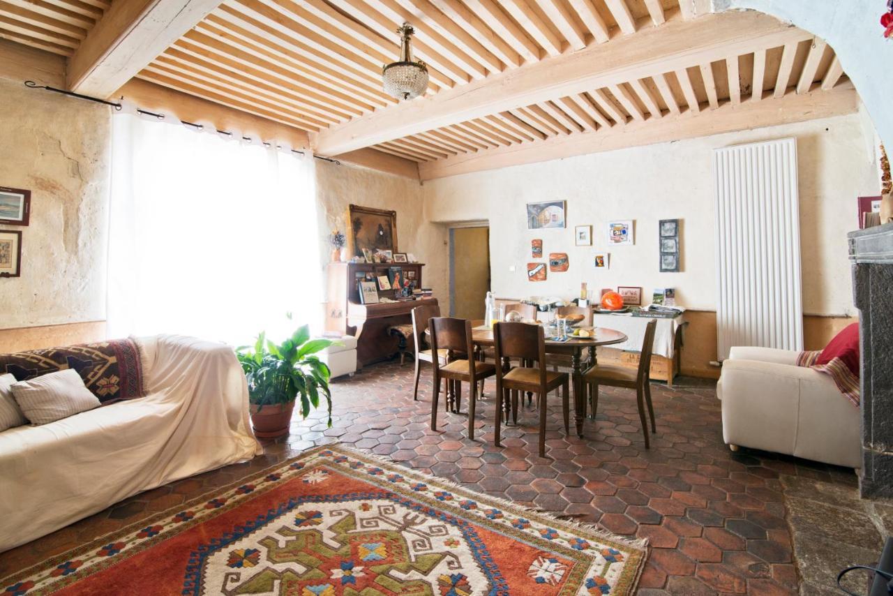 La Maison Des Archers Saint-Saturnin  Exterior photo
